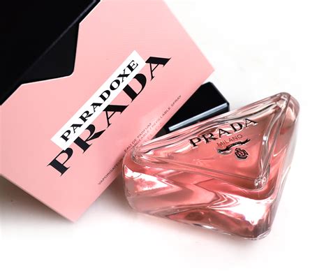 profumo rosa prada